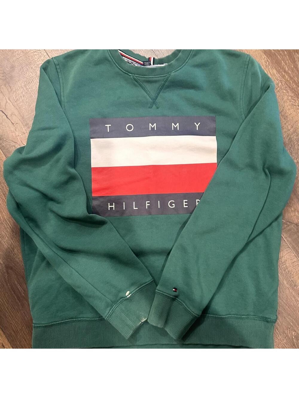 Tommy Hilfiger Women's Green and Multi Sweatshirt